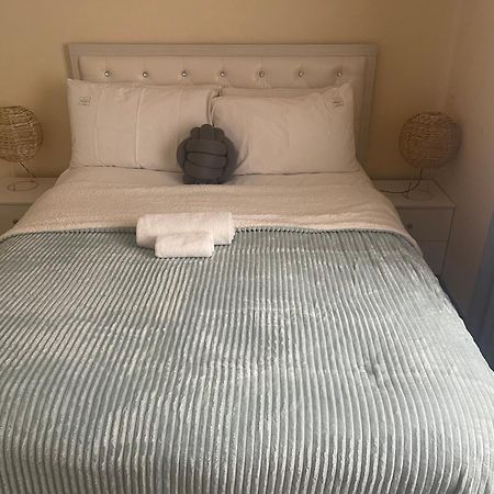 @Jackie'S Avondale 2 Bed Flat At Harrow Court Appartement Harare Buitenkant foto