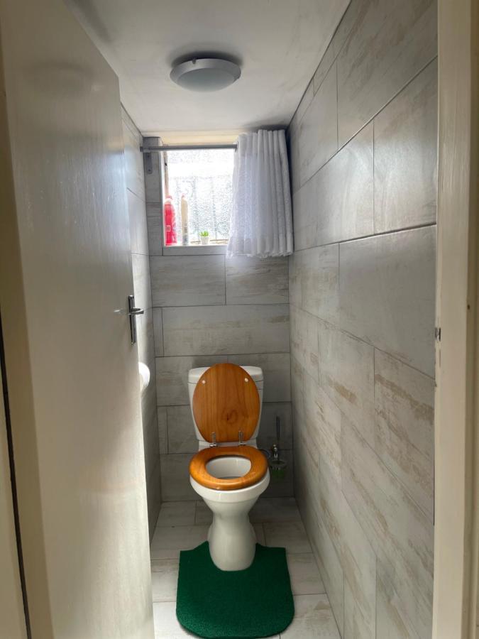@Jackie'S Avondale 2 Bed Flat At Harrow Court Appartement Harare Buitenkant foto