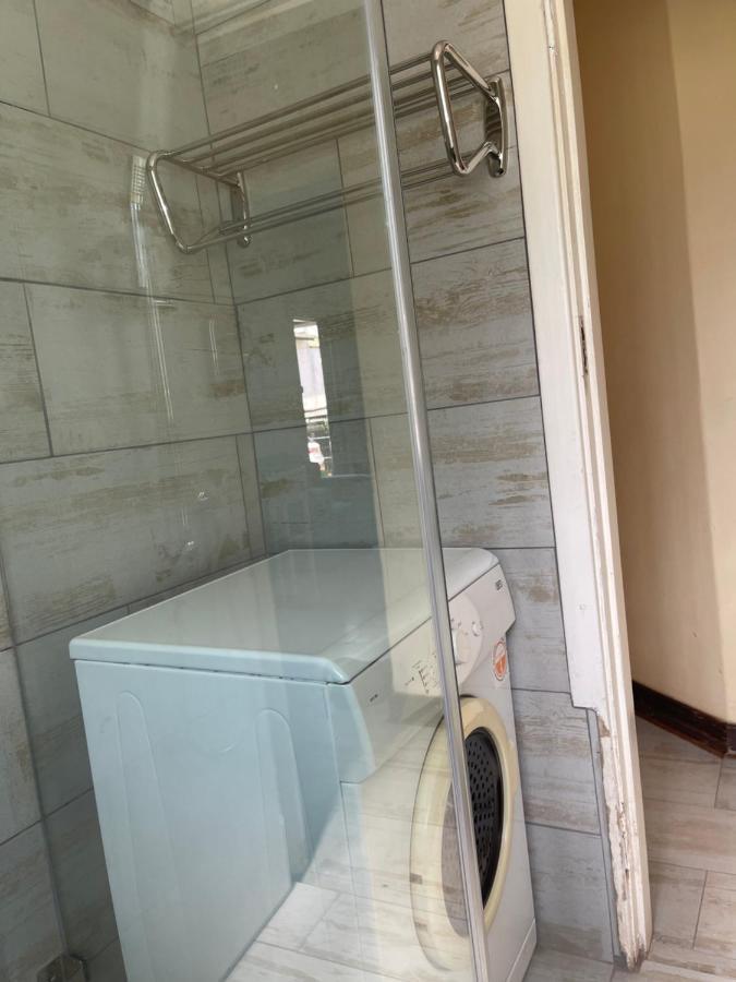 @Jackie'S Avondale 2 Bed Flat At Harrow Court Appartement Harare Buitenkant foto