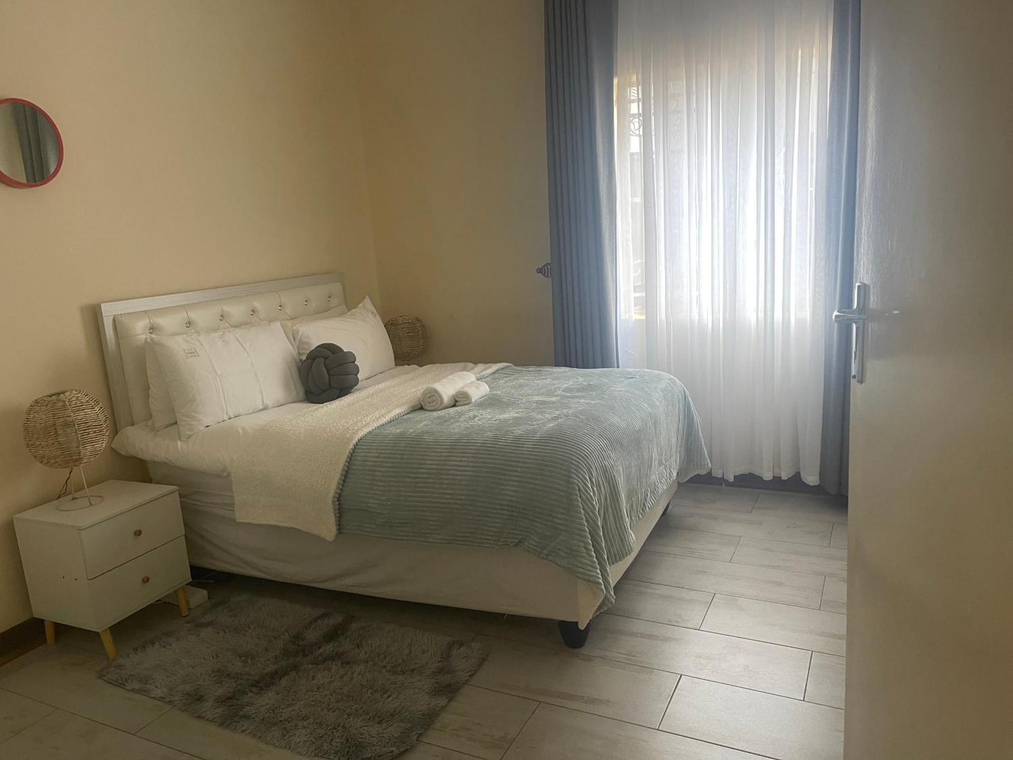 @Jackie'S Avondale 2 Bed Flat At Harrow Court Appartement Harare Buitenkant foto